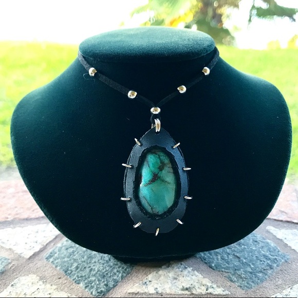 Handmade Genuine chrysocolla leather necklace - Picture 6 of 8